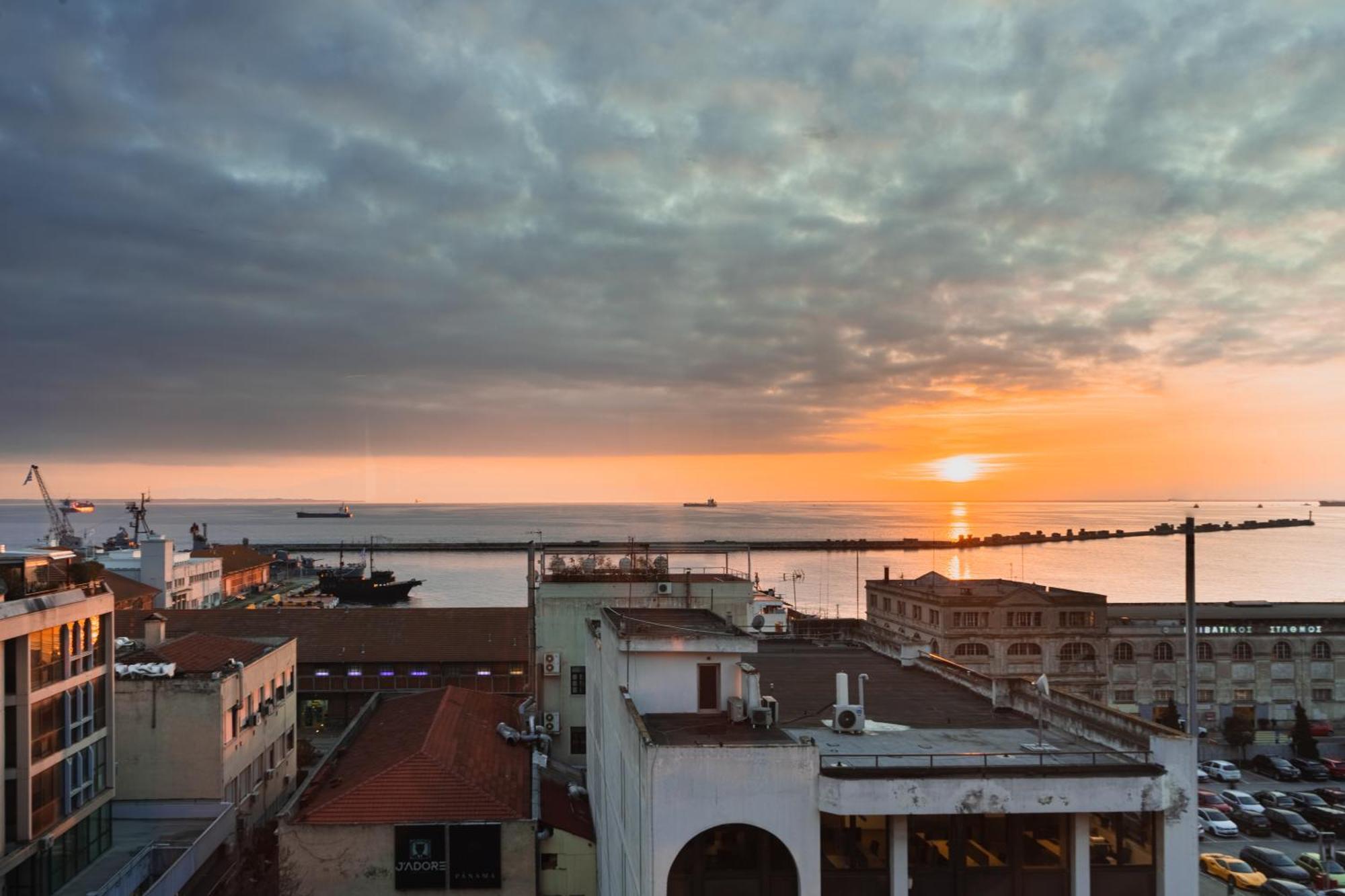 Sea & The City Thessaloniki Exterior photo